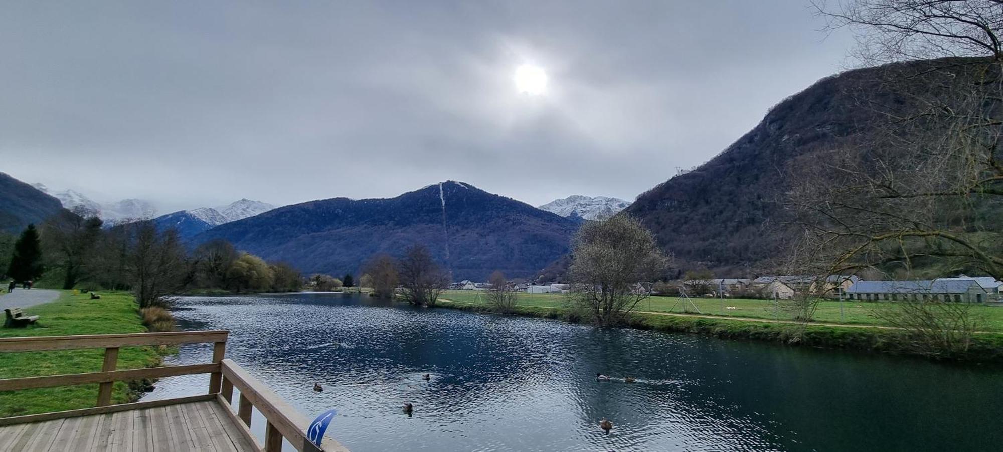 Le Louchonnais, T2, Wifi, 4 Personnes Lägenhet Bagnères-de-Luchon Exteriör bild