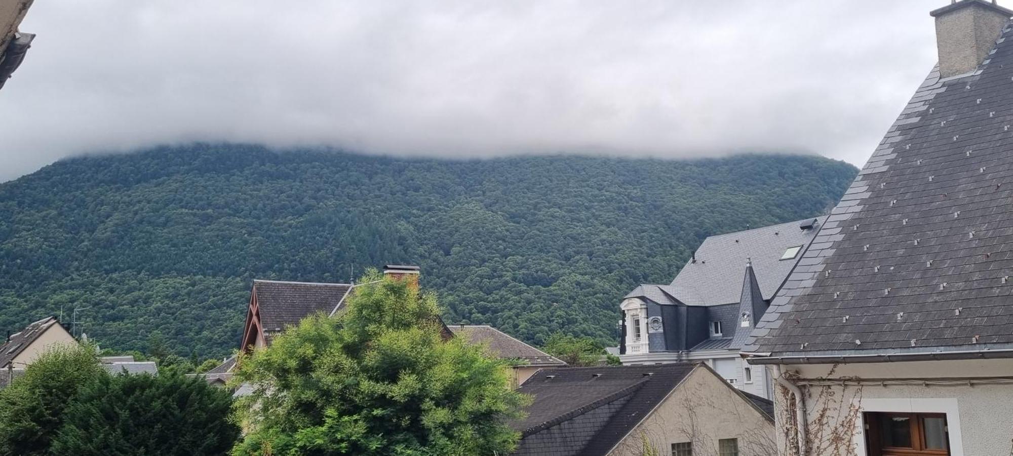 Le Louchonnais, T2, Wifi, 4 Personnes Lägenhet Bagnères-de-Luchon Exteriör bild