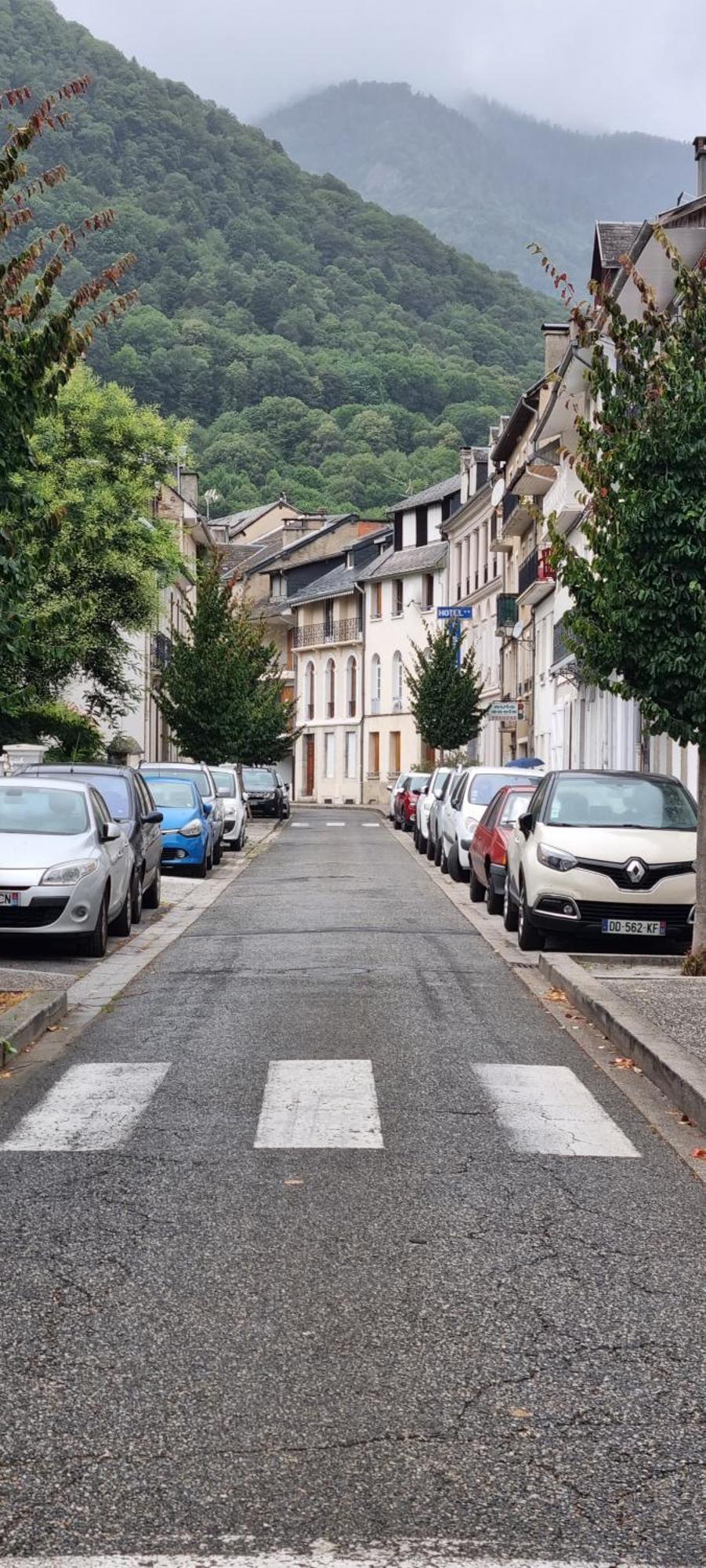 Le Louchonnais, T2, Wifi, 4 Personnes Lägenhet Bagnères-de-Luchon Exteriör bild